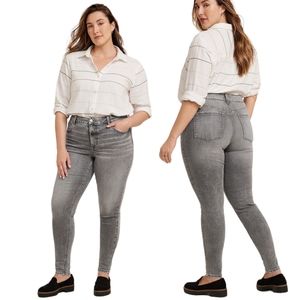 M Jeans by Maurices High Rise Gray Curvy Super Skinny Jeans